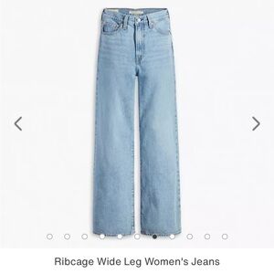 Levi’s premium wide leg ribcage jeans in size 27 in light blue “Far and Wide”
